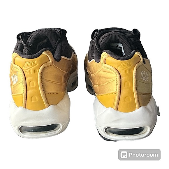 Nike Women’s Air Max 95 LX Running Shoes Size 8. - Picture 5 of 12